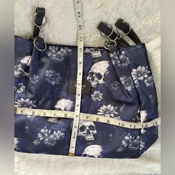 Gothic Skull Print Tote Bag - Black and Gray - Picture 5 of 6